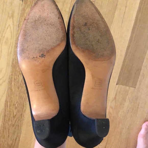 Vintage Ferragamo kitten heels - Picture 3 of 4